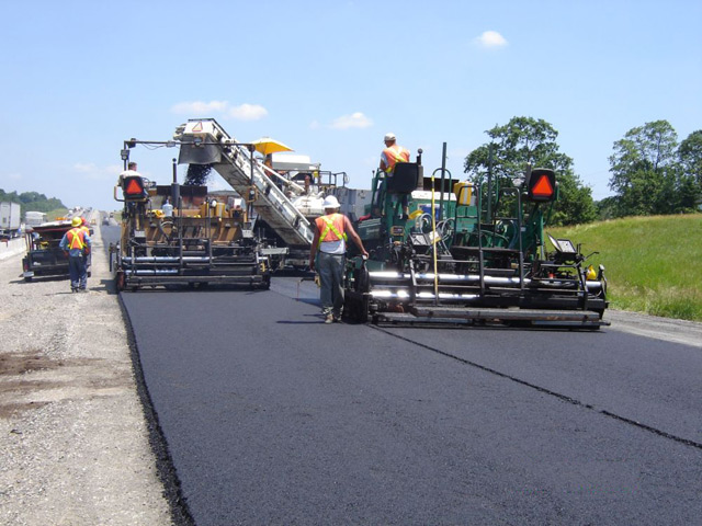 HƯỚNG DẪN THI CÔNG BÊ TÔNG NHỰA ASPHALT THEO TIÊU CHUẨN 1 Ưu nhược điểm của bê tông nhựa nóng Asphalt - Bê tông nhựa Asphalt