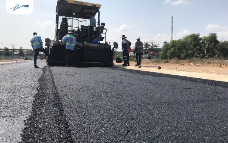 SO SÁNH CÁC LOẠI BÊ TÔNG NHỰA NÓNG ASPHALT VÀ ỨNG DỤNG TRONG CÁC CÔNG TRÌNH 8 34 hat trung